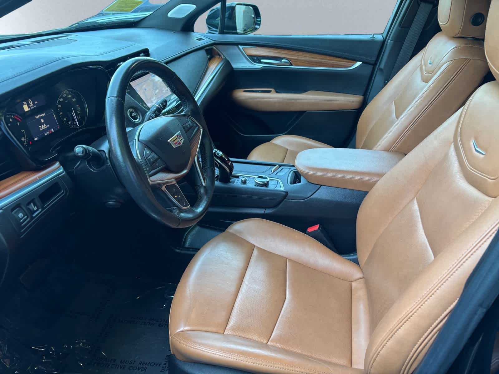 used 2022 Cadillac XT5 car, priced at $35,497