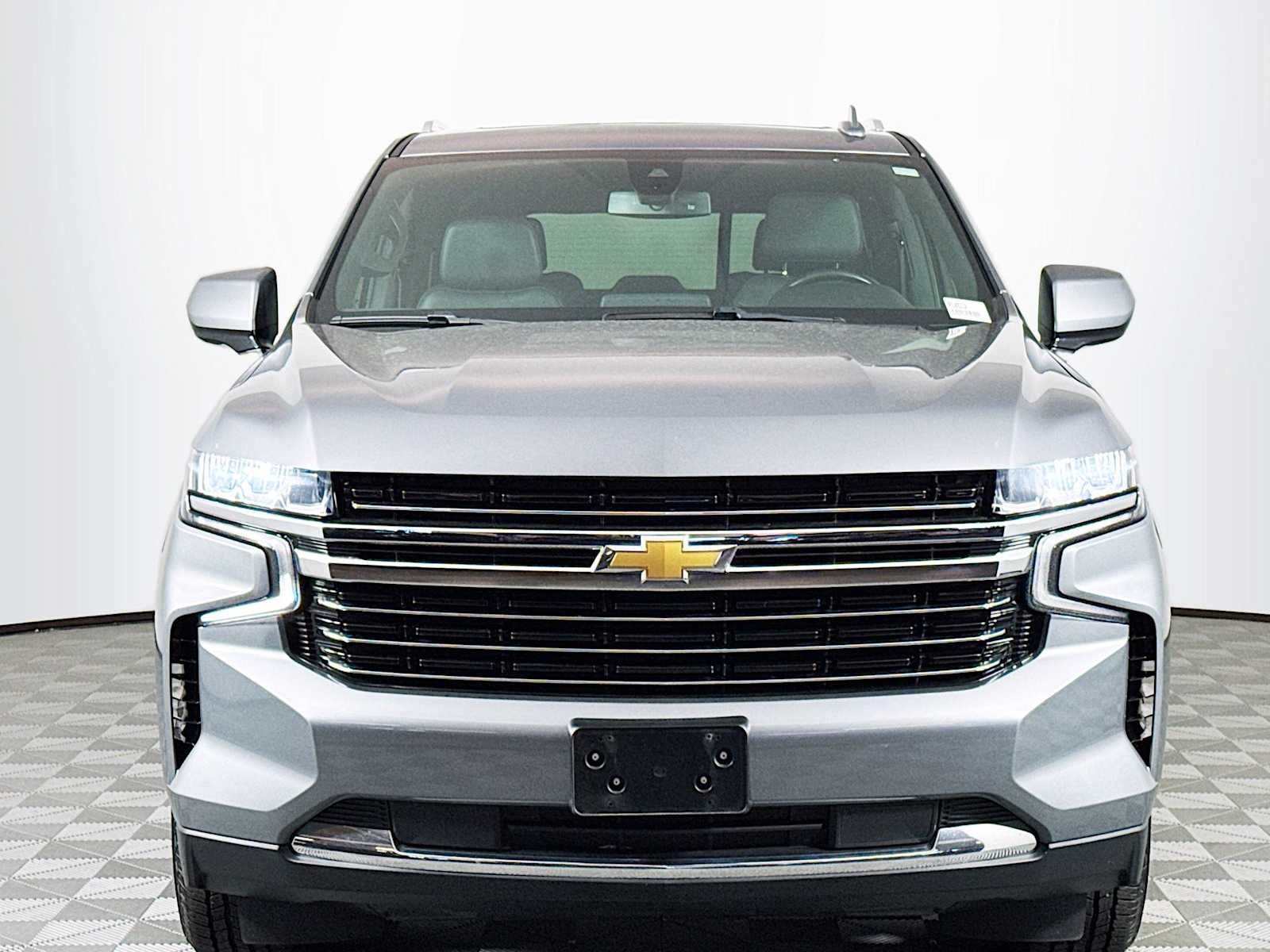 2021 Chevrolet Tahoe LT photo 2