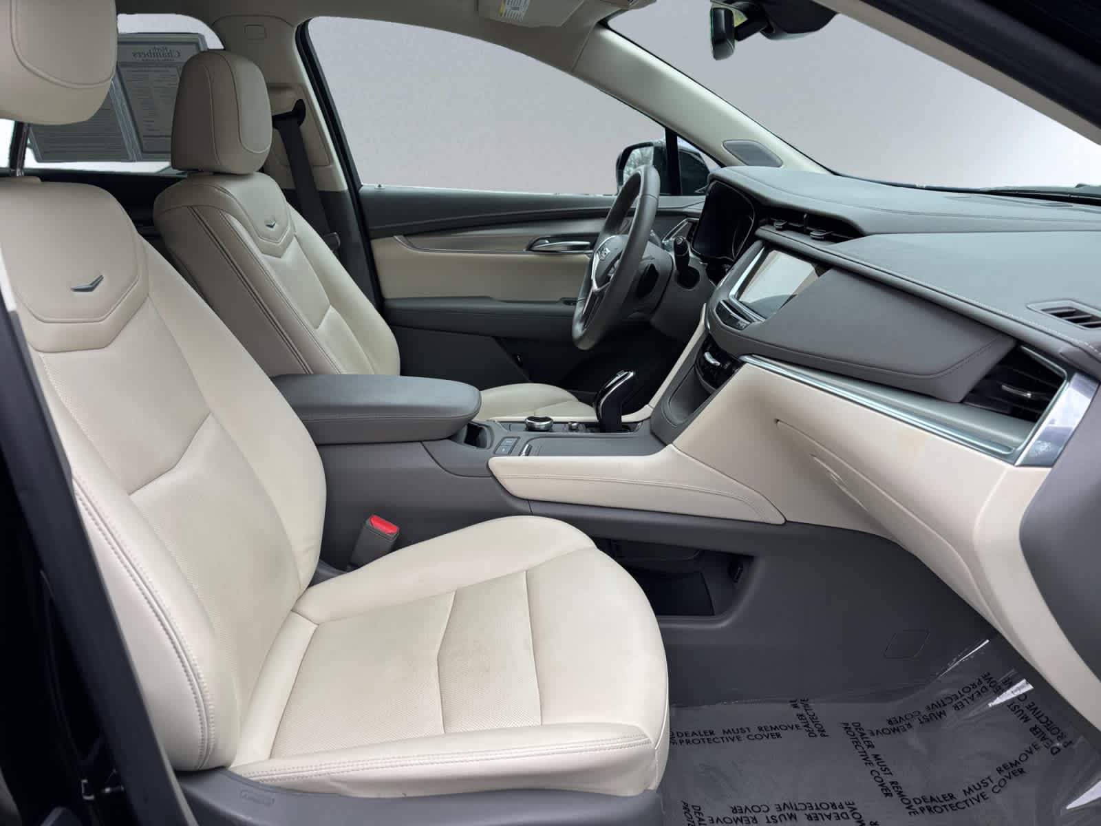 used 2023 Cadillac XT5 car, priced at $34,387