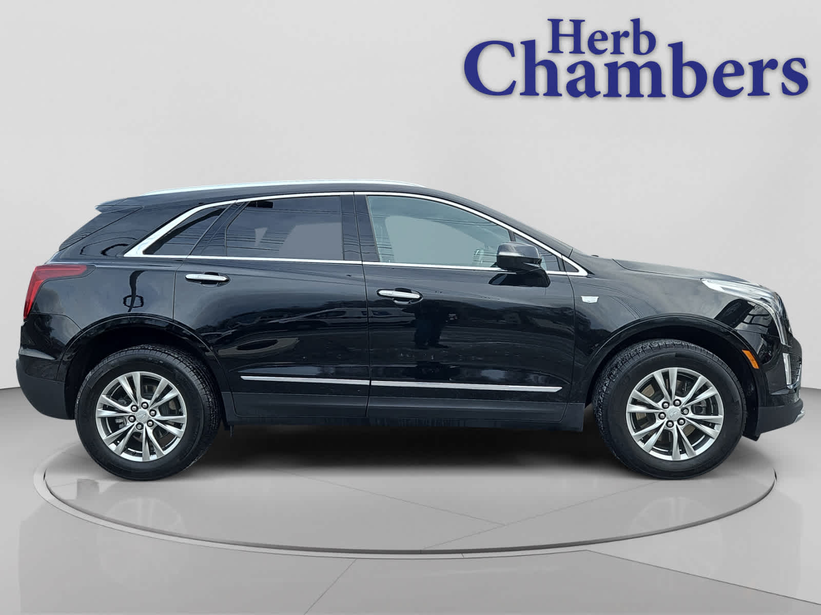 used 2023 Cadillac XT5 car, priced at $32,687