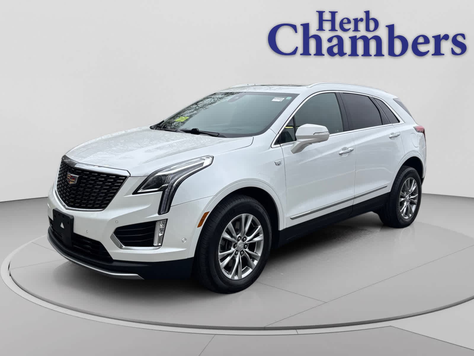 used 2023 Cadillac XT5 car, priced at $35,387
