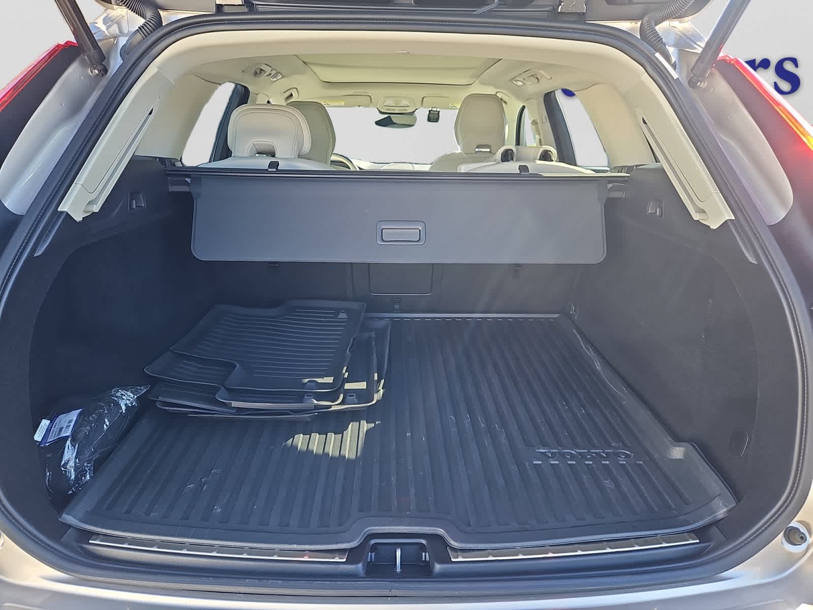 used 2023 Volvo XC60 car, priced at $36,997