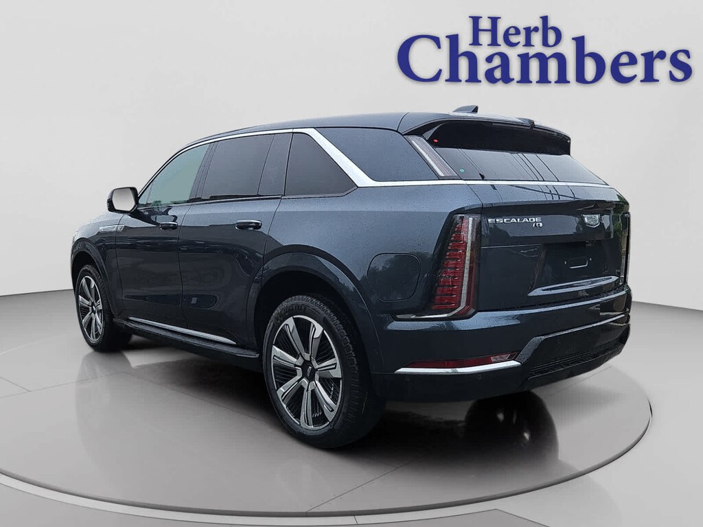 New 2025 CADILLAC ESCALADE IQ Luxury 1 SUV