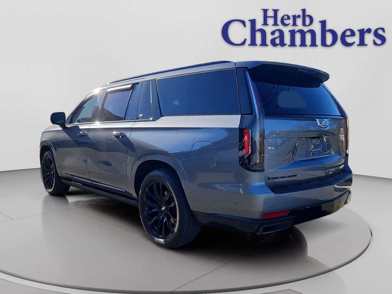 used 2021 Cadillac Escalade ESV car, priced at $66,987