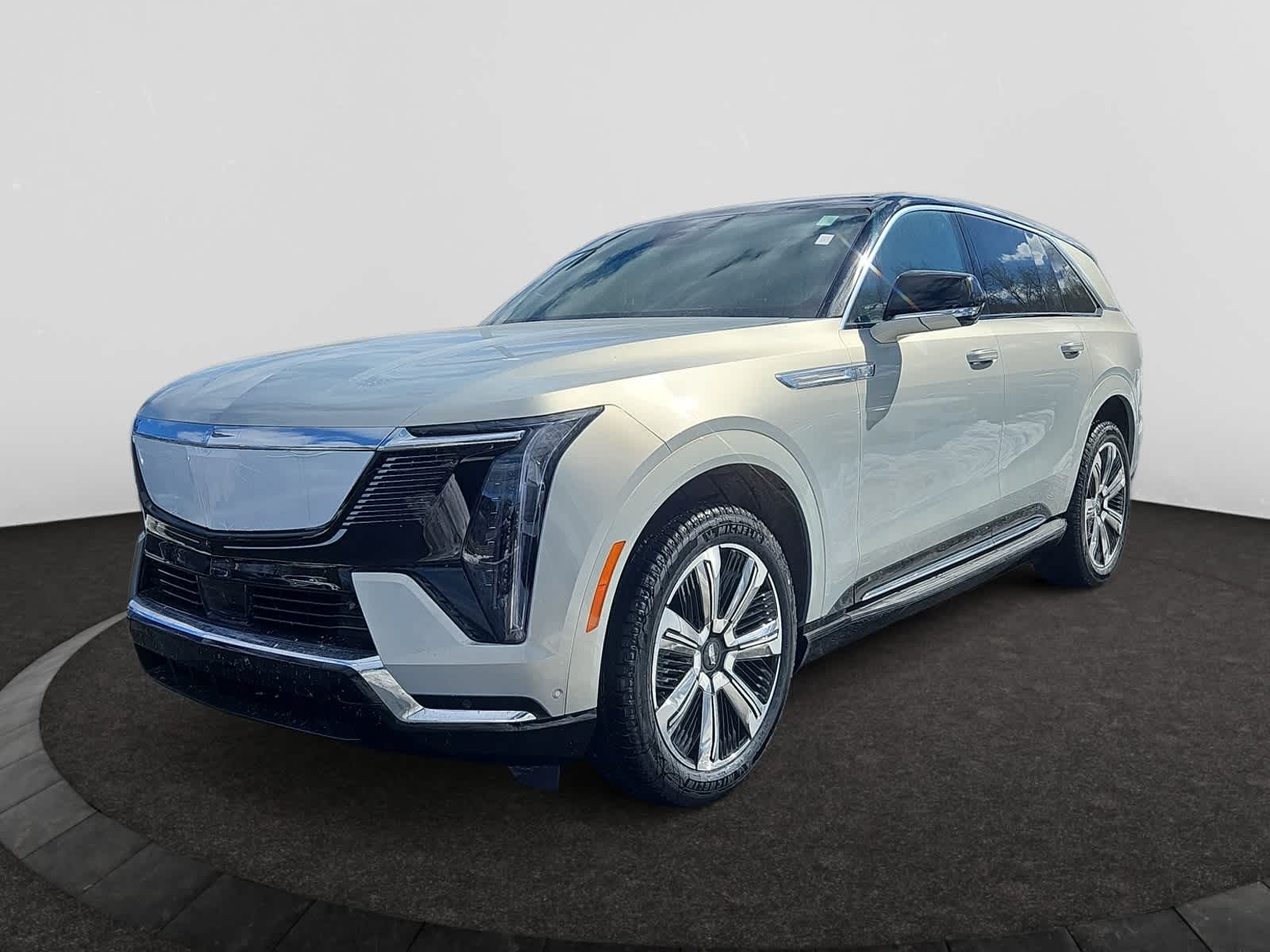 2025 Cadillac Escalade IQ Luxury photo 4