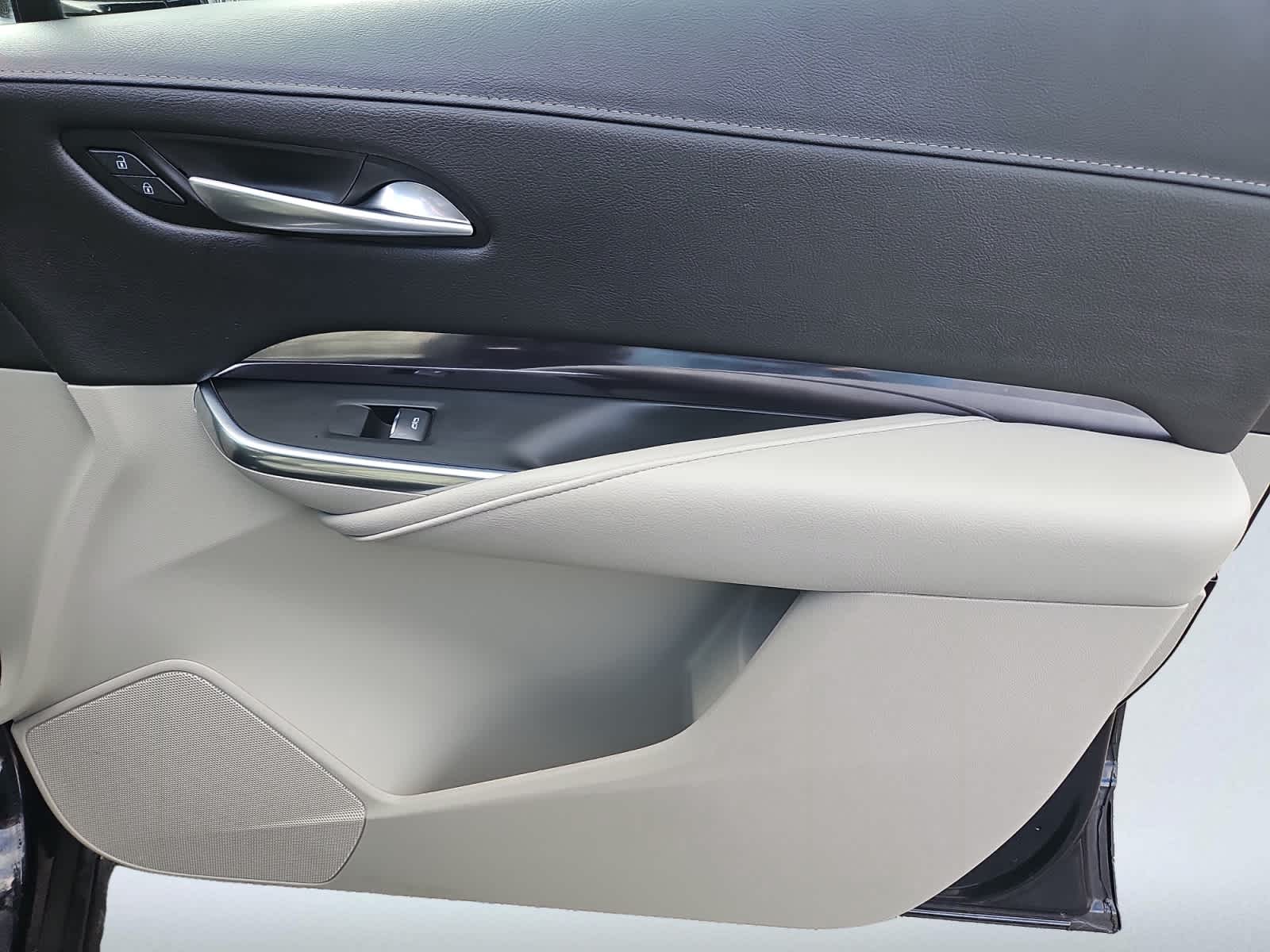 used 2023 Cadillac XT4 car, priced at $26,497