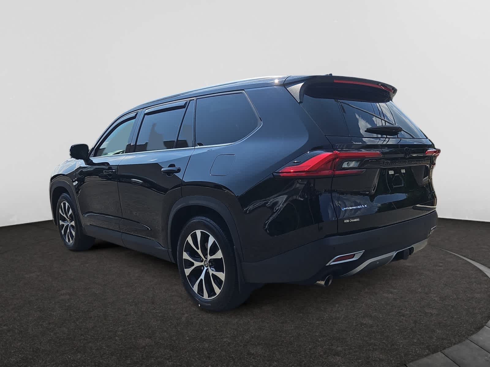 2024 Toyota Highlander Hybrid Limited photo 3