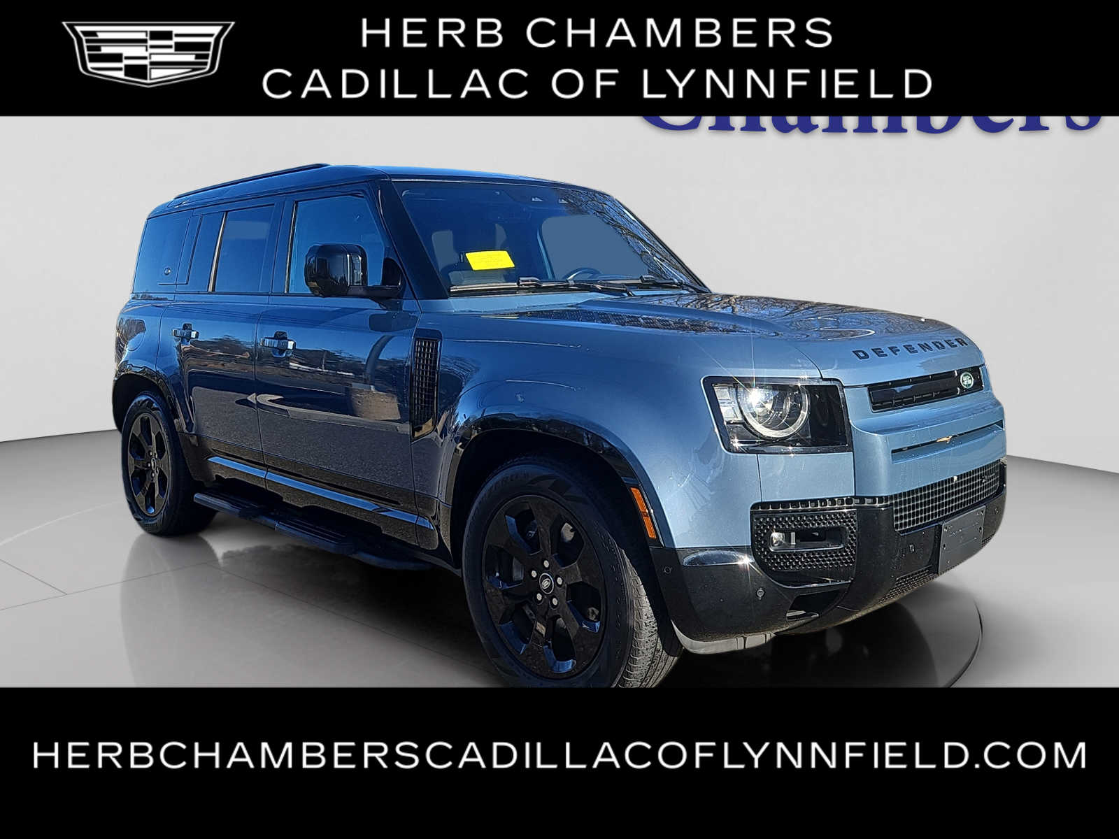 2022 Land Rover Defender X-Dynamic SE's photo