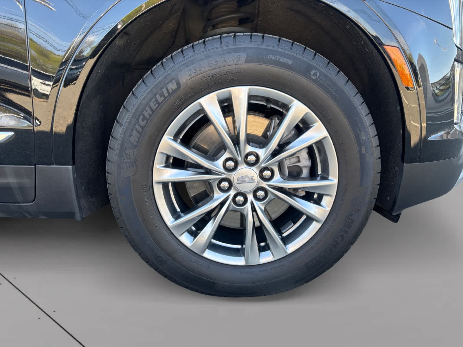 used 2023 Cadillac XT5 car, priced at $34,287