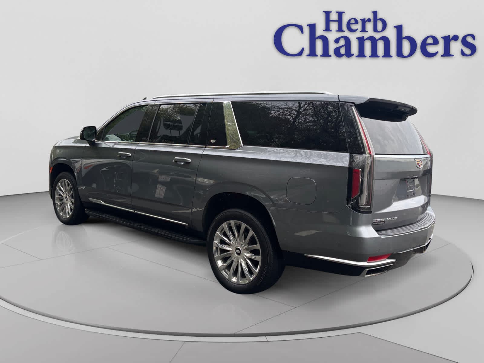 used 2021 Cadillac Escalade ESV car, priced at $50,487