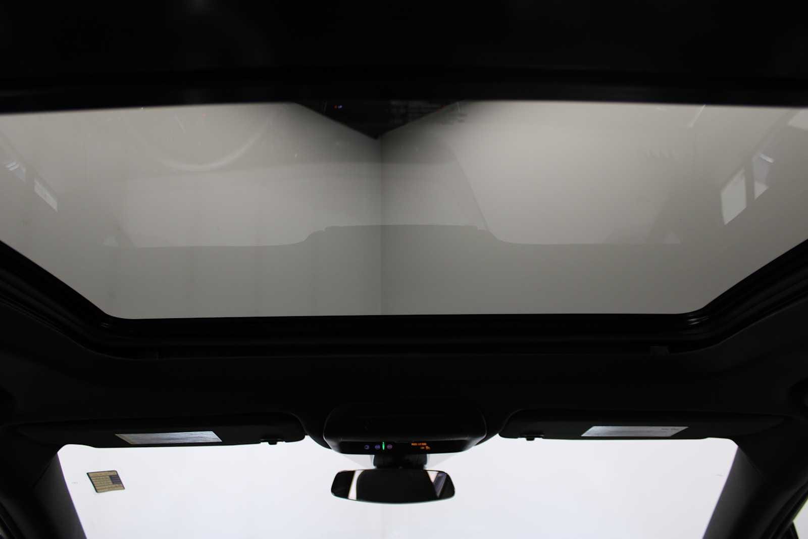 used 2024 Cadillac XT6 car, priced at $36,387