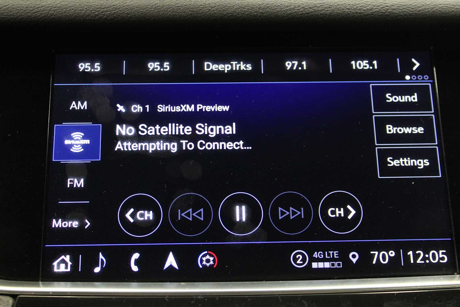 used 2023 Cadillac XT5 car, priced at $30,187