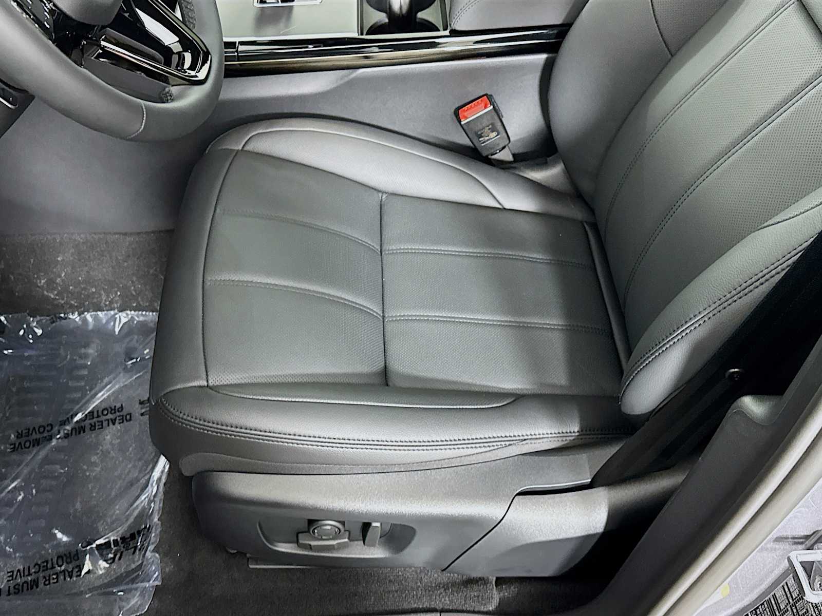 used 2024 Land Rover Range Rover Evoque car, priced at $39,187