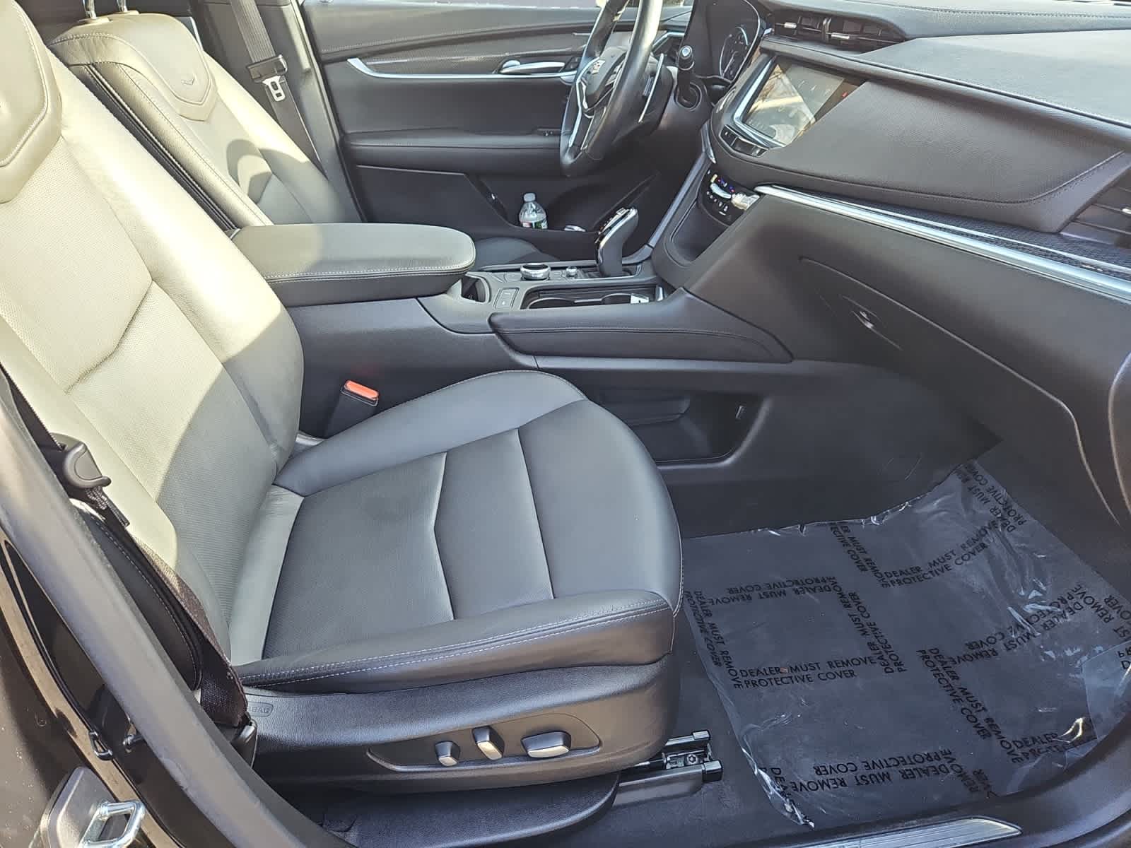 used 2023 Cadillac XT5 car, priced at $36,287