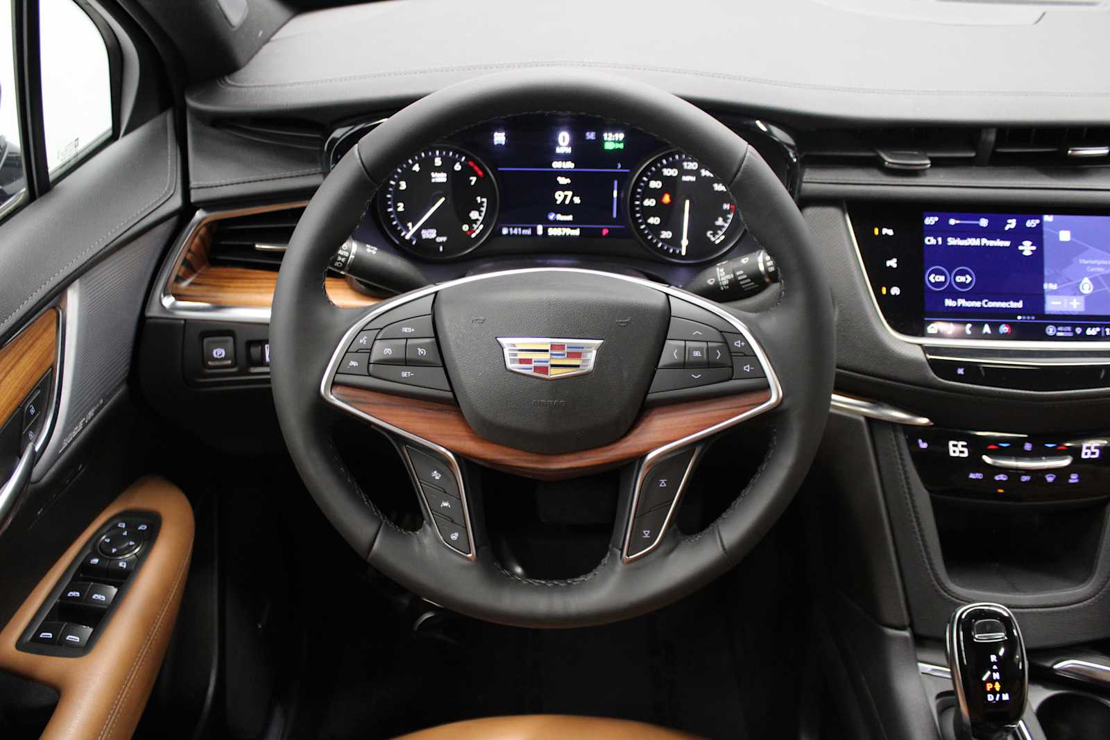 used 2022 Cadillac XT5 car, priced at $32,187