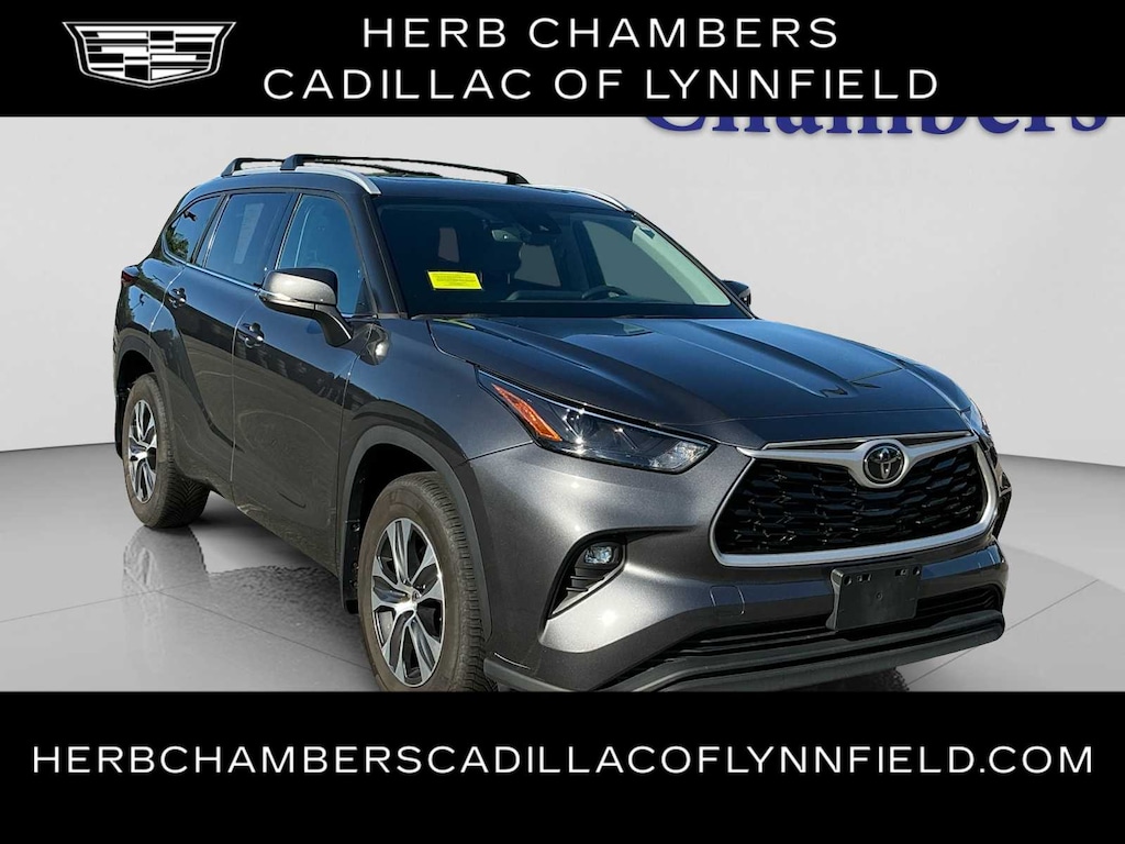 Used 2022 Toyota Highlander XLE