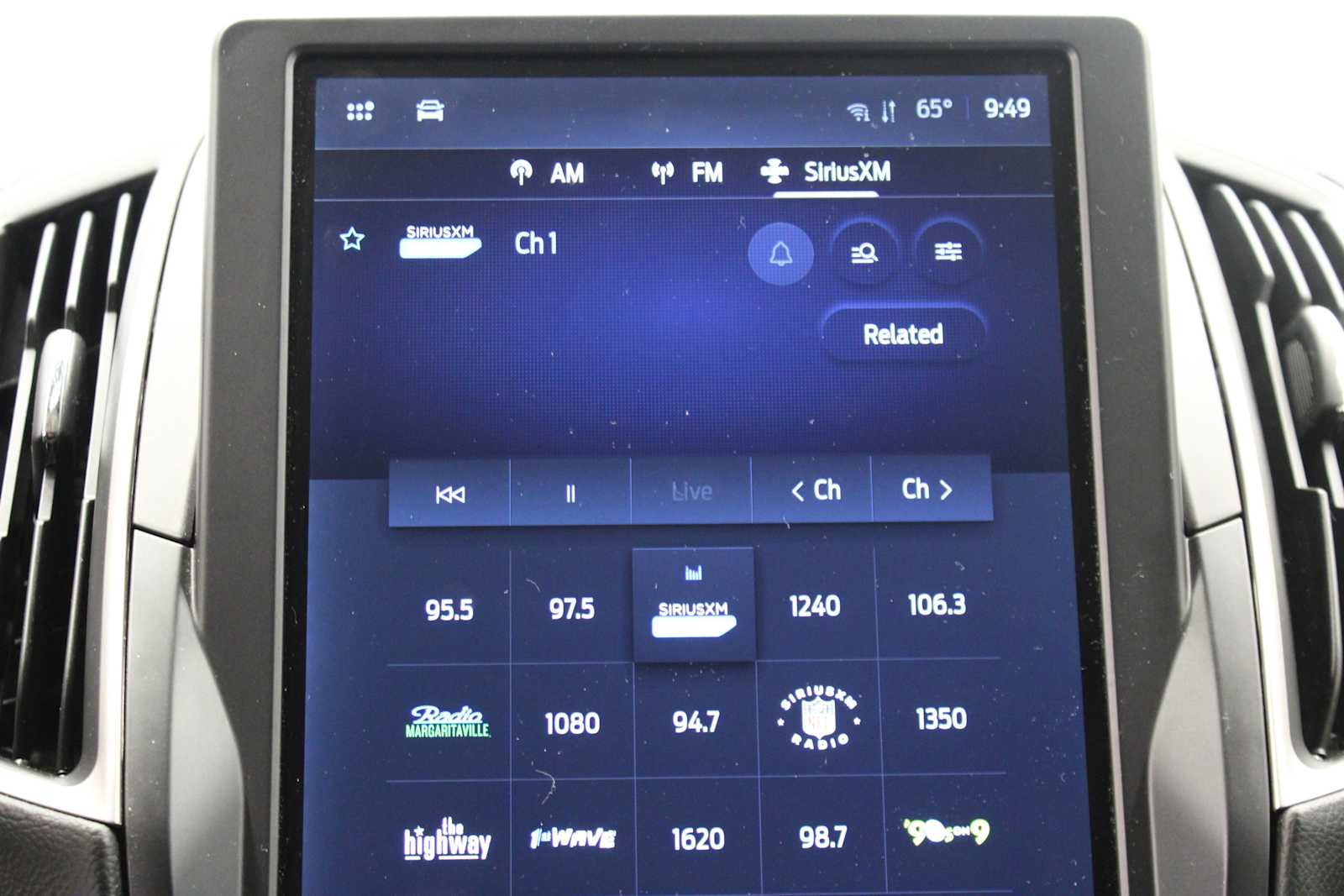 used 2022 Ford Edge car, priced at $27,387