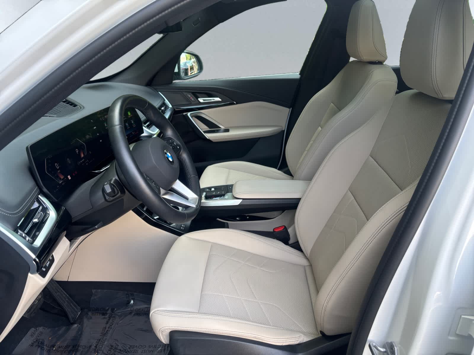 2025 BMW X1 28i - Photo 12