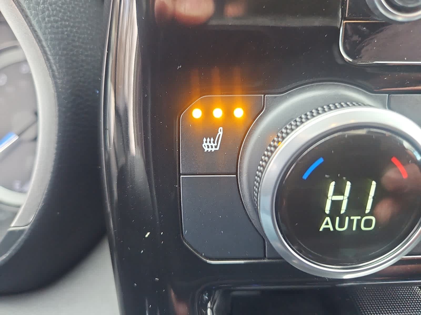 used 2023 Toyota Highlander car, priced at $25,487