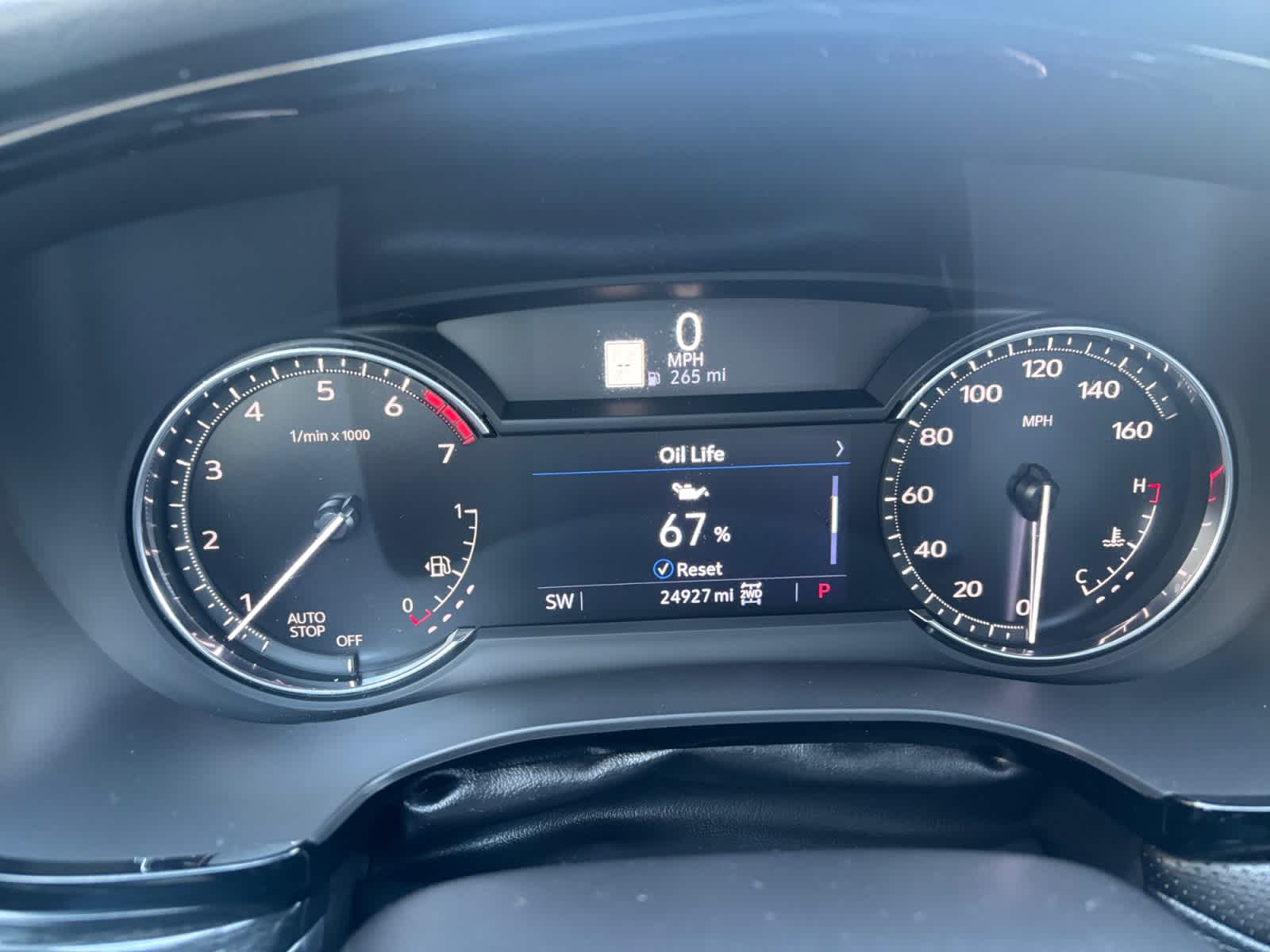 used 2023 Cadillac XT5 car, priced at $34,287