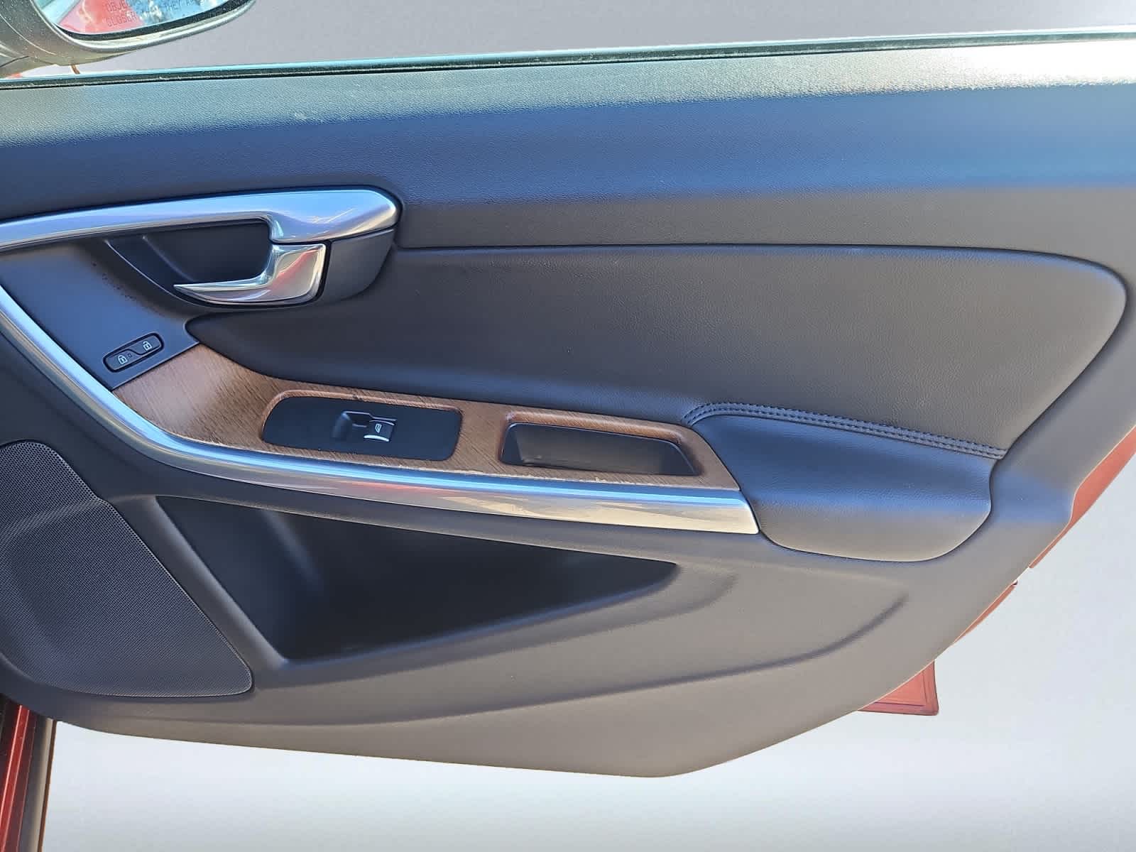 used 2016 Volvo S60 Inscription car, priced at $14,997