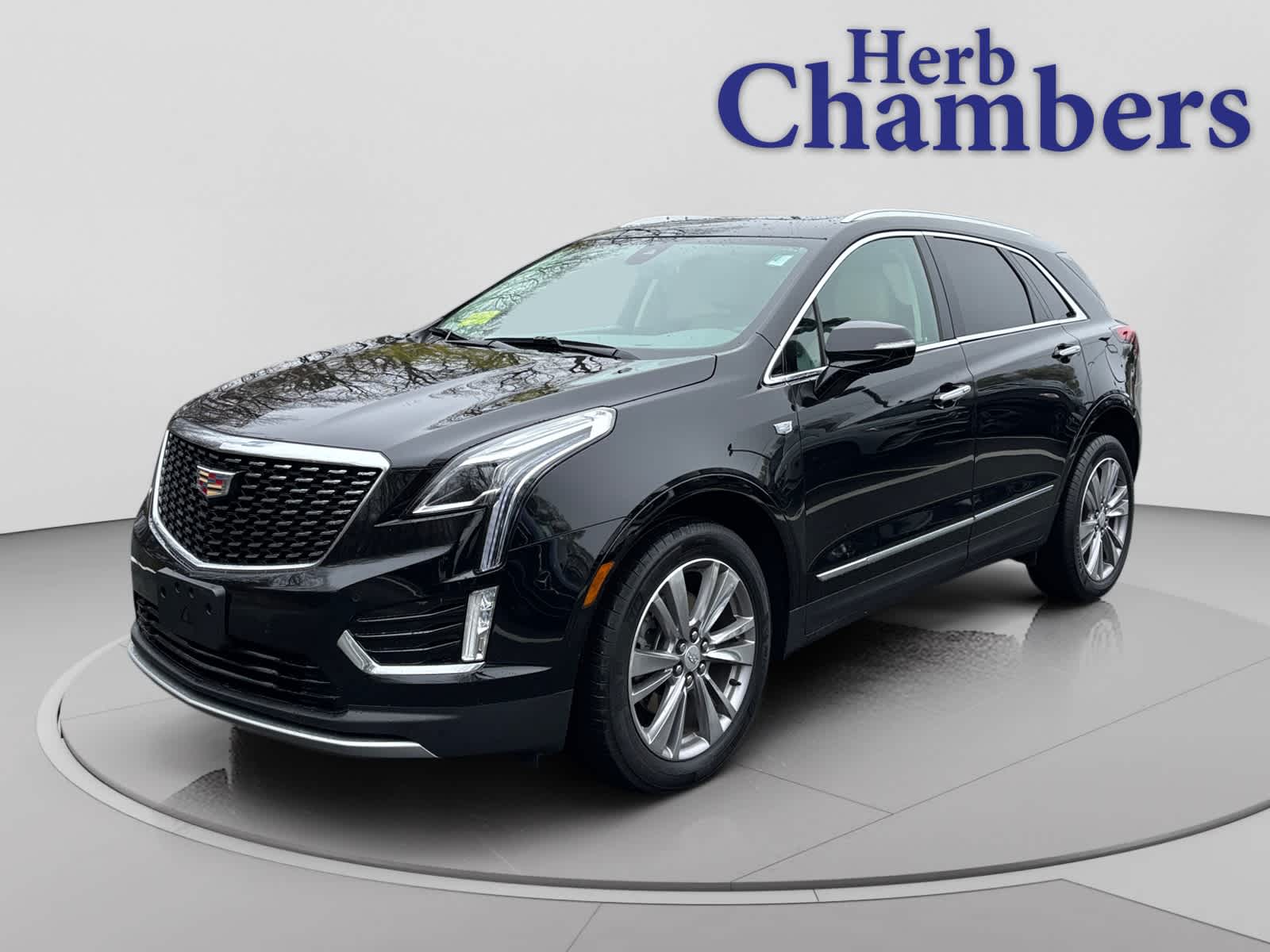 used 2023 Cadillac XT5 car, priced at $34,387