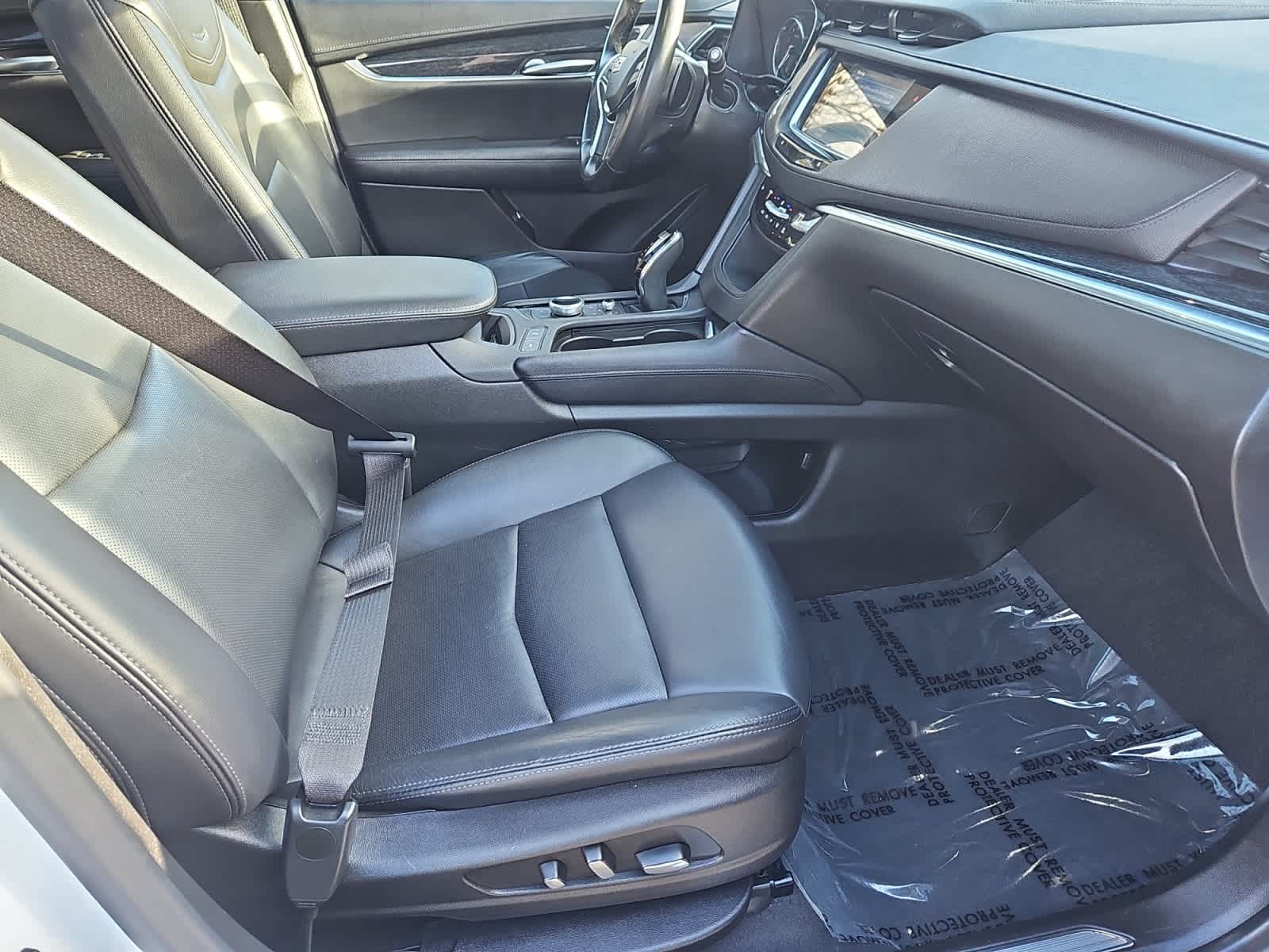 used 2023 Cadillac XT5 car, priced at $34,187