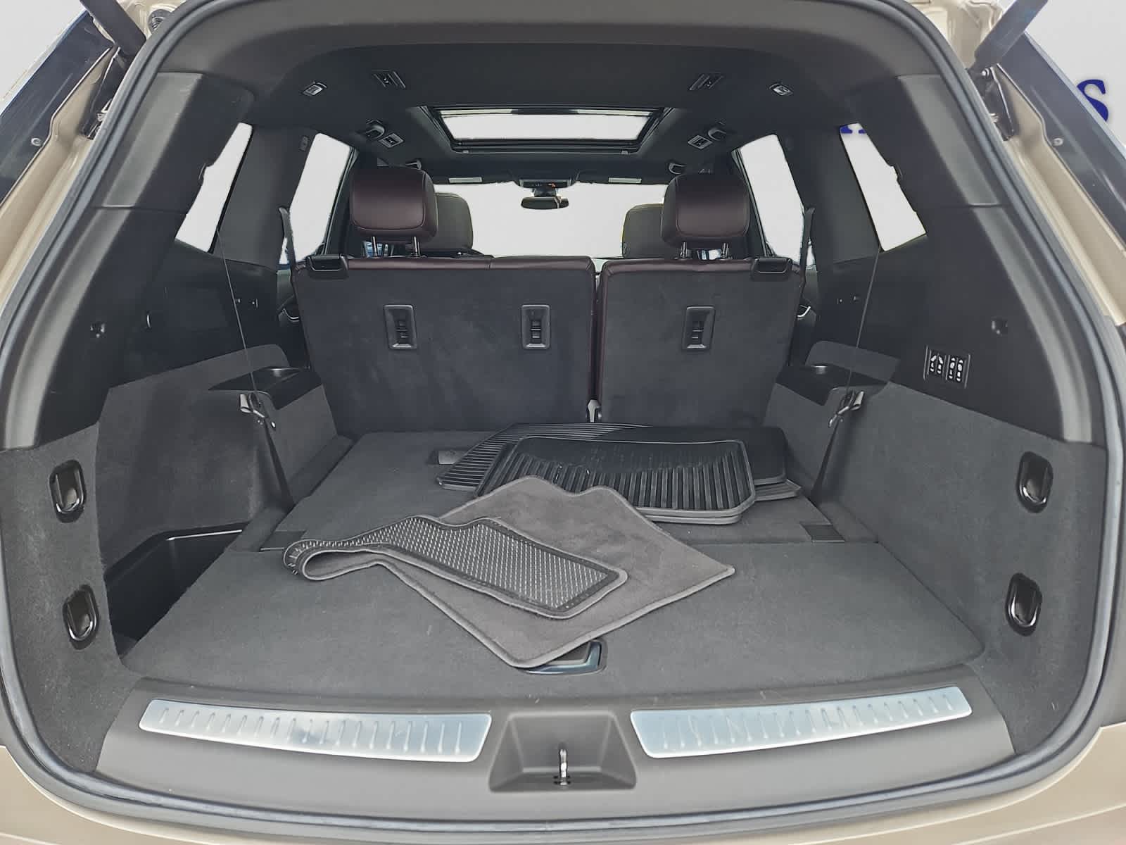 used 2023 Cadillac XT6 car, priced at $38,187