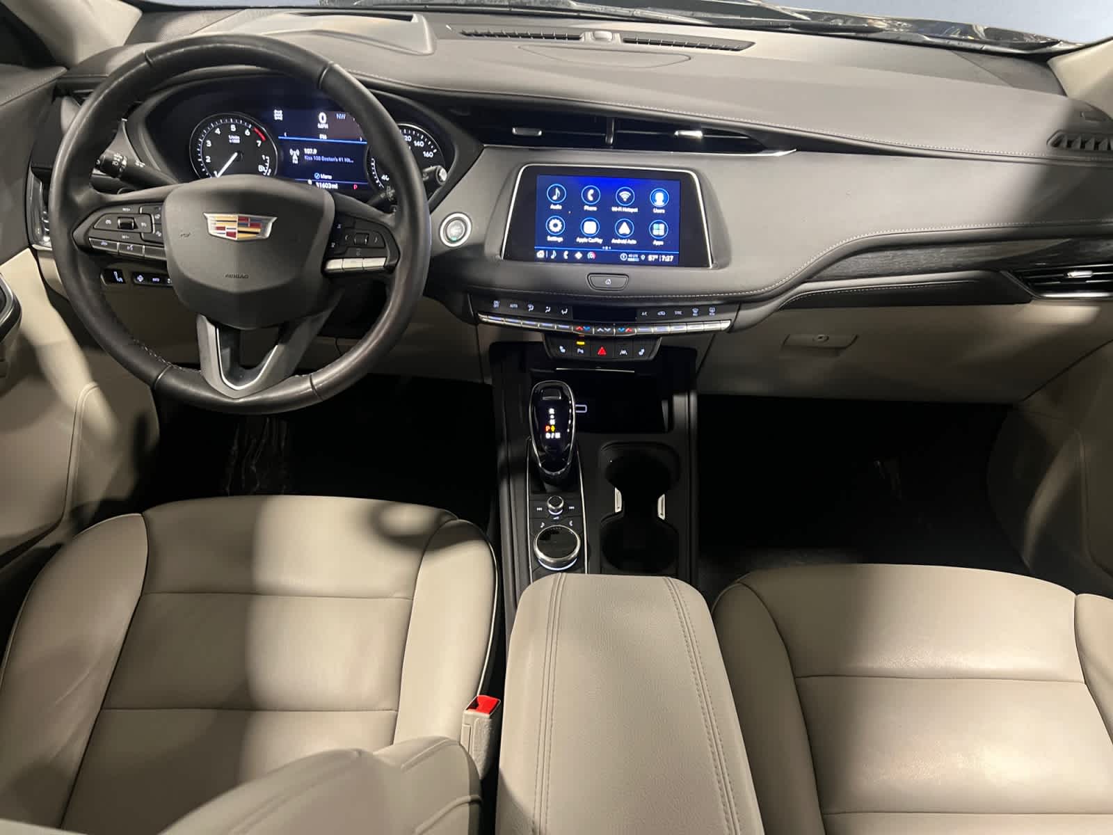 used 2023 Cadillac XT4 car