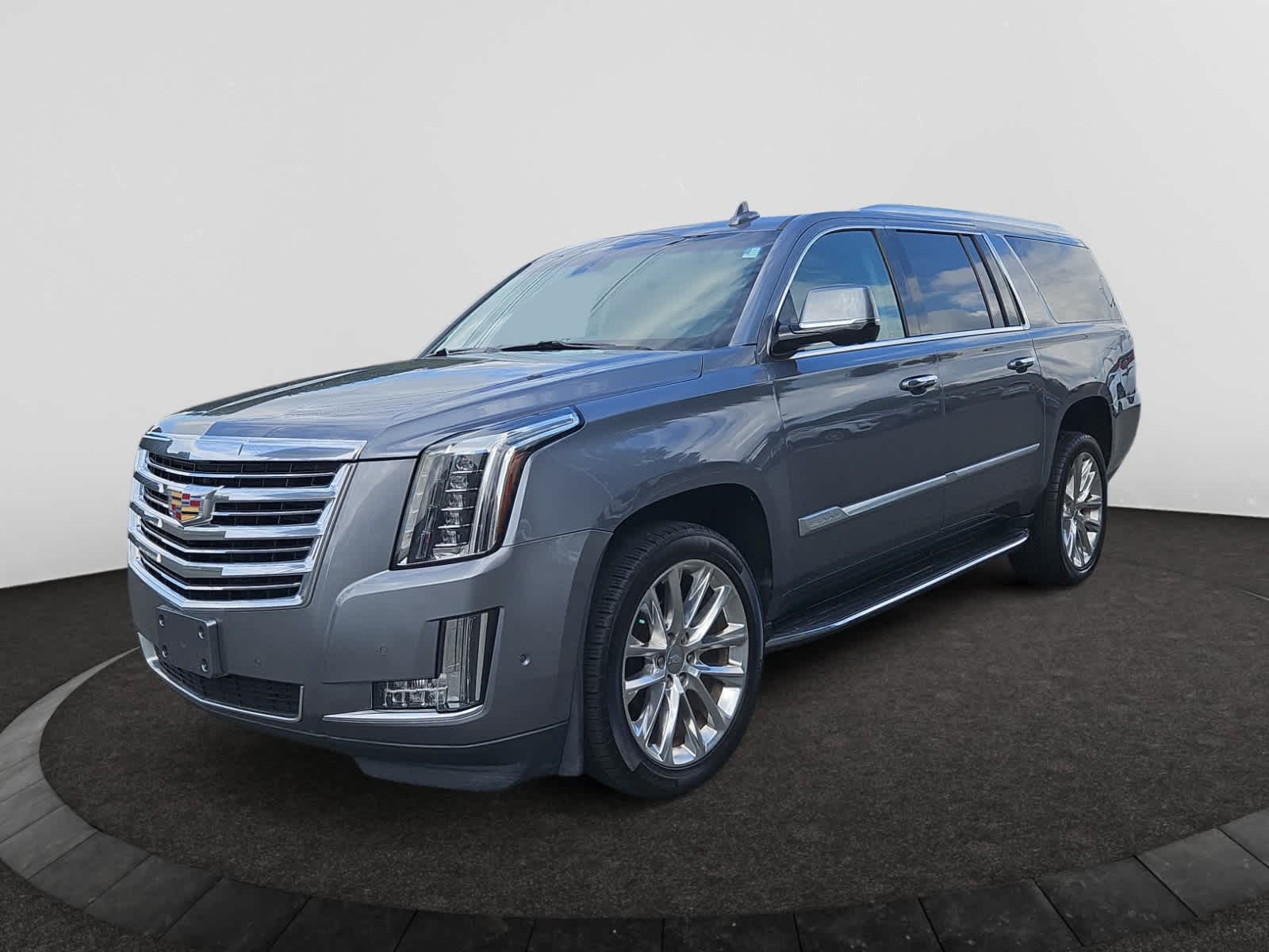 2019 Cadillac Escalade ESV Luxury photo 4