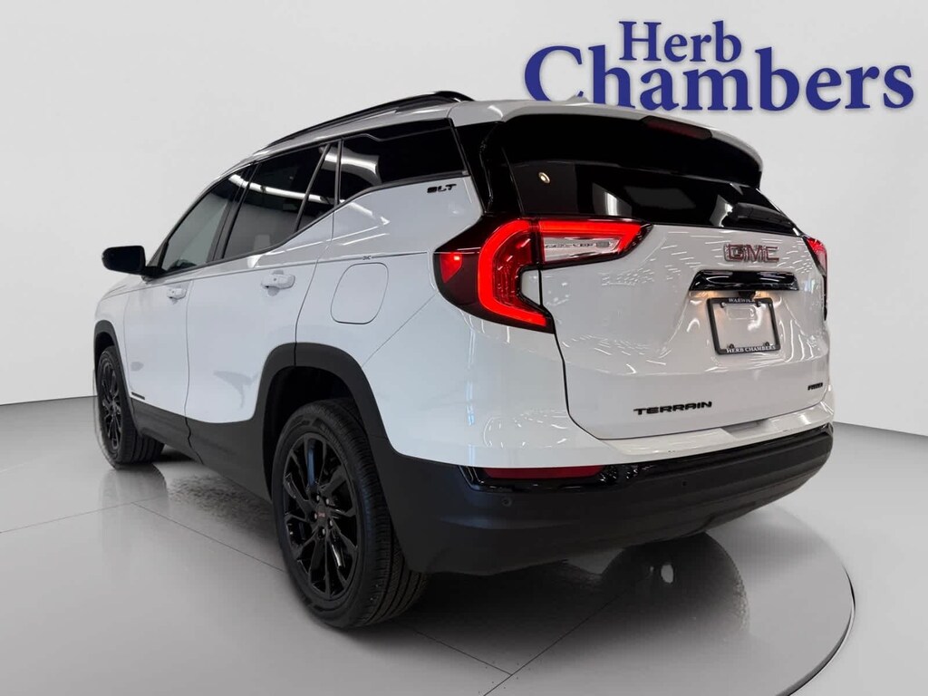 Used 2024 GMC Terrain SLT SUV