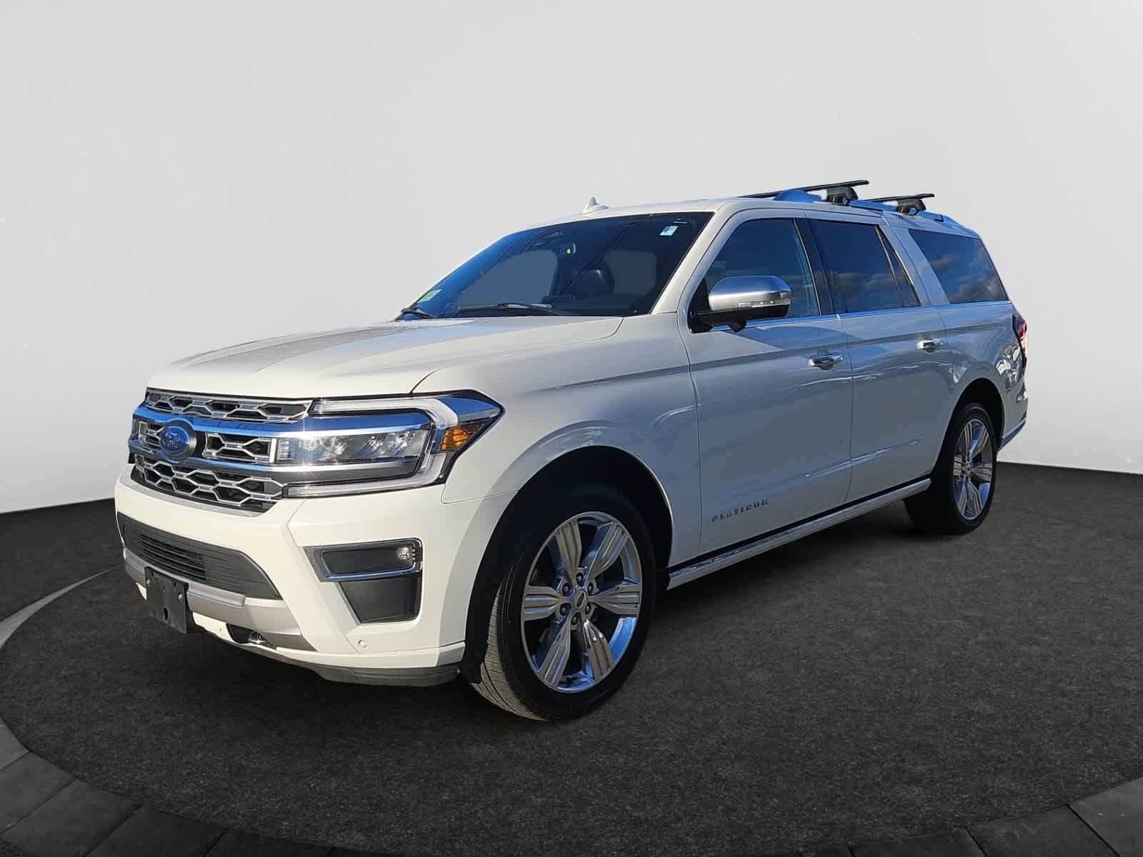 2023 Ford Expedition MAX Platinum photo 2