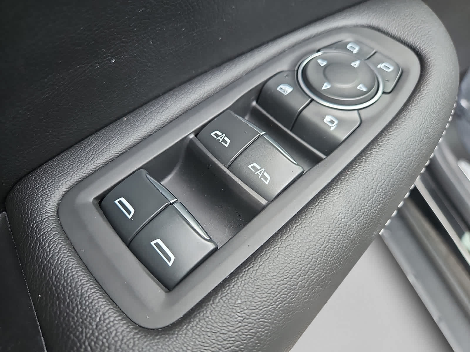 used 2023 Cadillac XT5 car, priced at $32,687