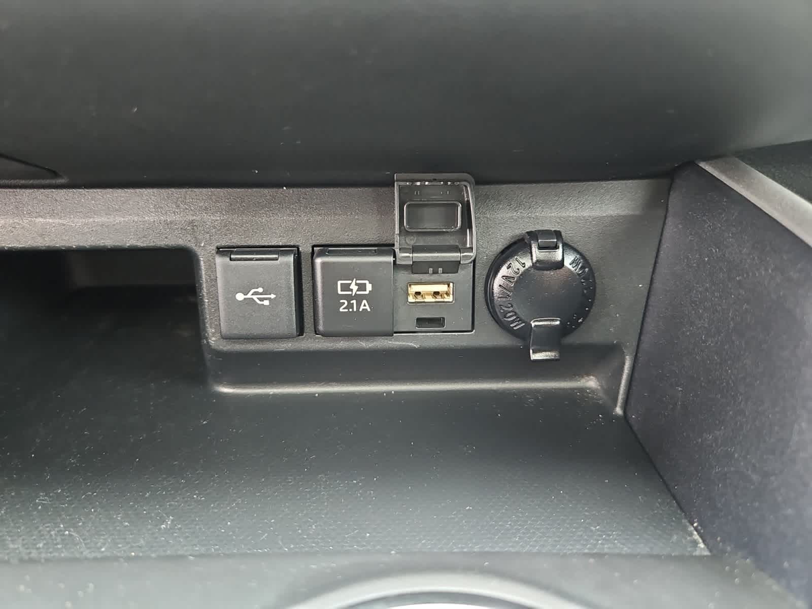 used 2021 Toyota Highlander car, priced at $36,997