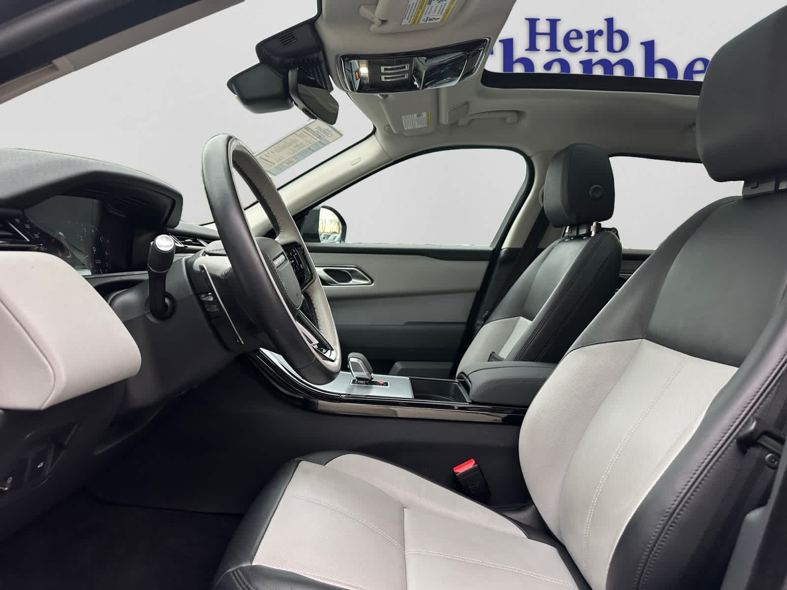 used 2025 Land Rover Range Rover Velar car, priced at $48,497