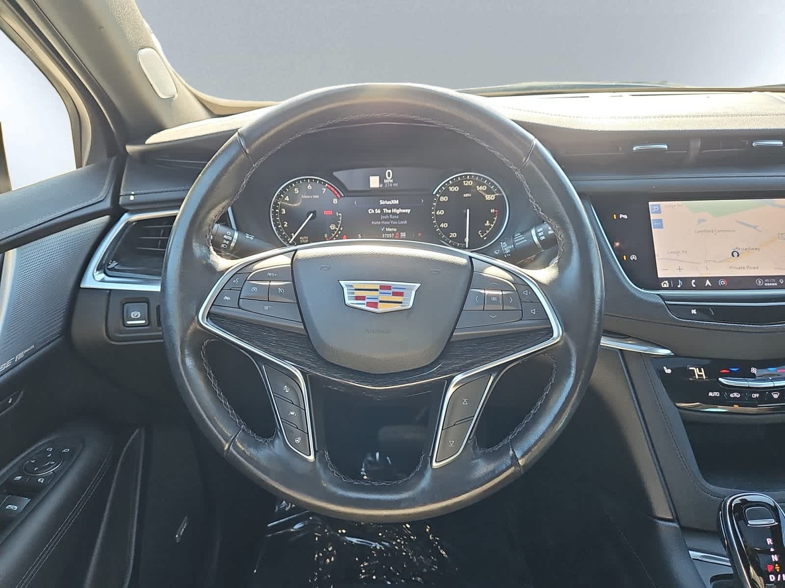used 2023 Cadillac XT5 car, priced at $31,987