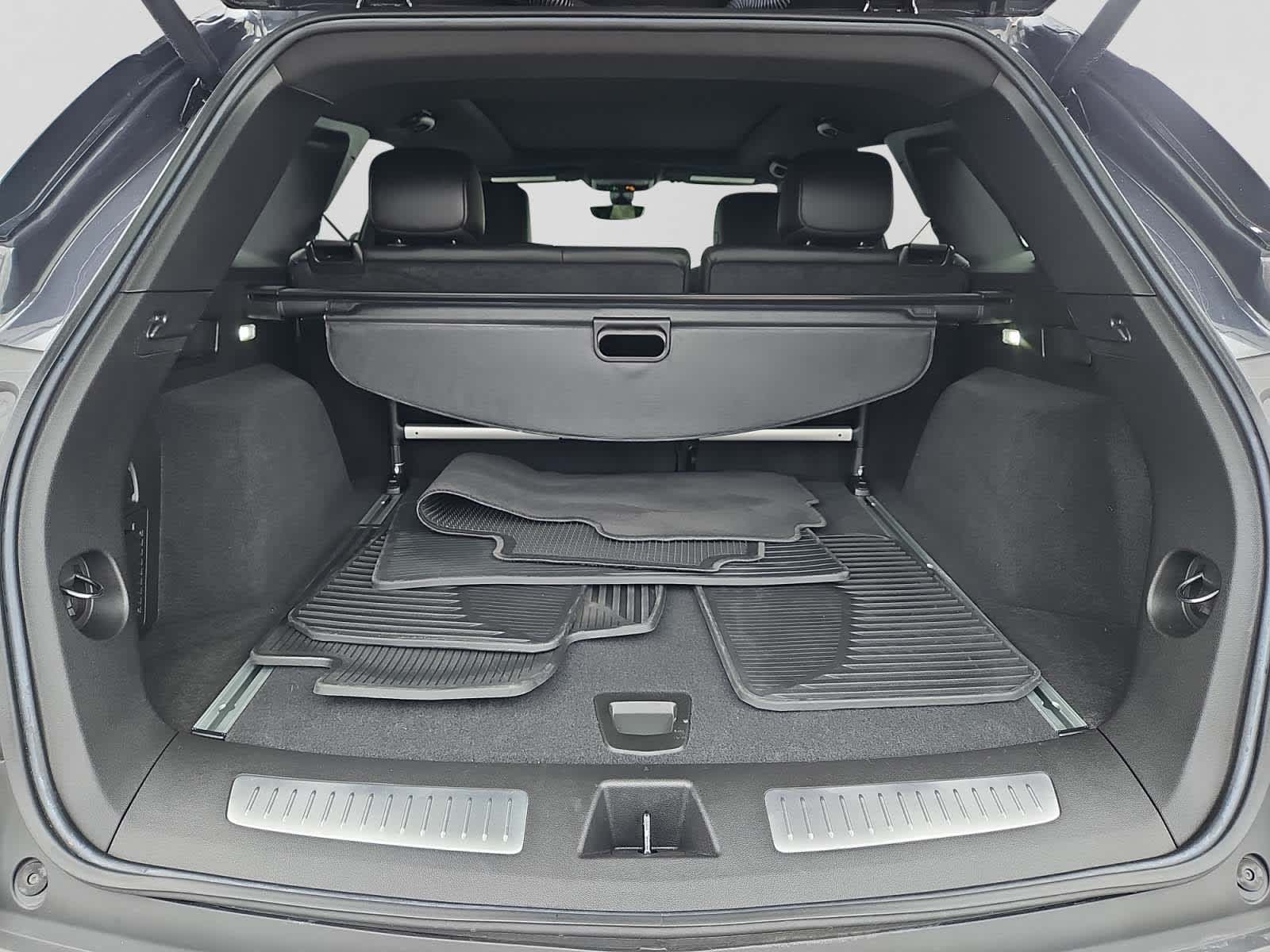 used 2023 Cadillac XT5 car