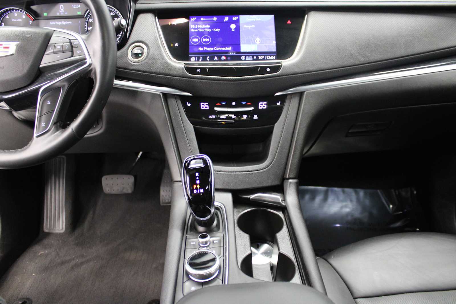 used 2023 Cadillac XT5 car, priced at $30,187