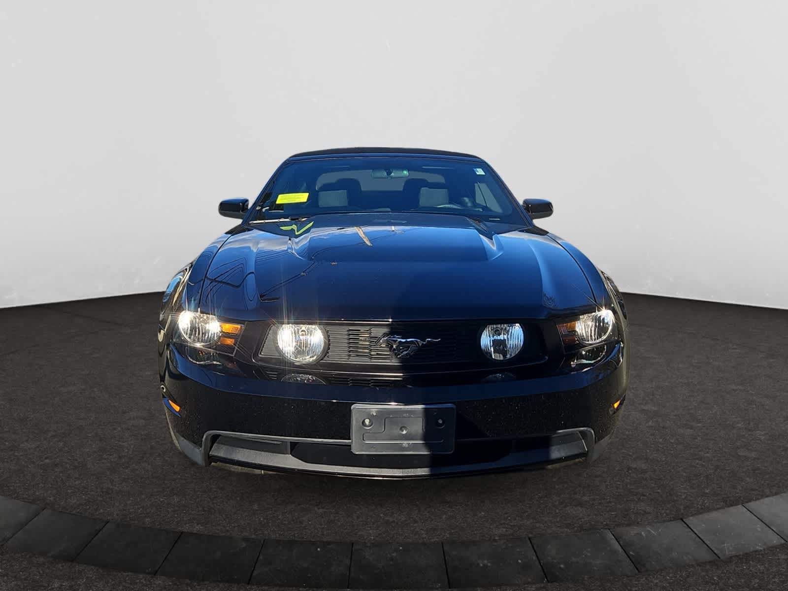2011 Ford Mustang GT Convertible photo 2