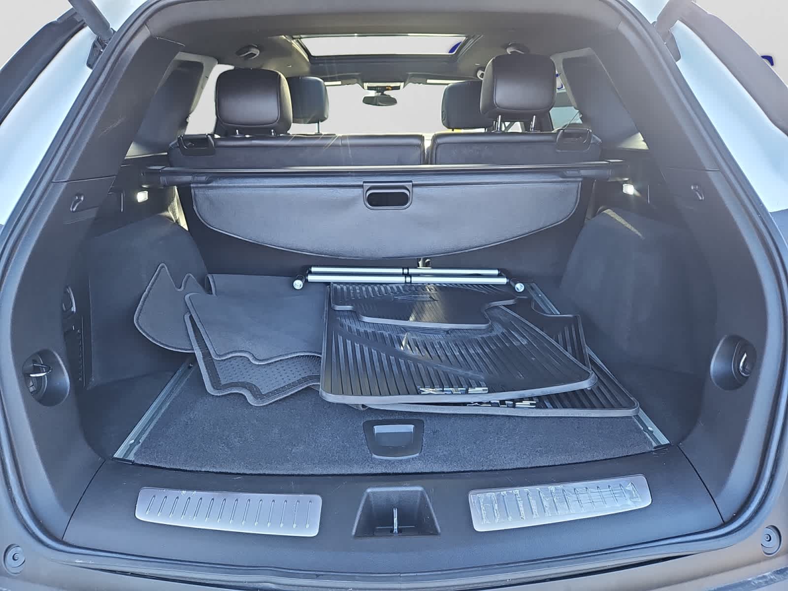 used 2023 Cadillac XT5 car, priced at $34,187