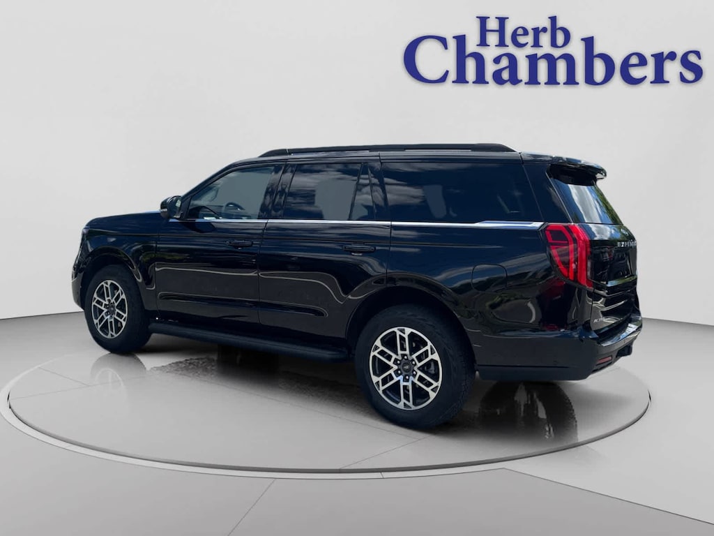 Used 2025 Ford Expedition Active SUV