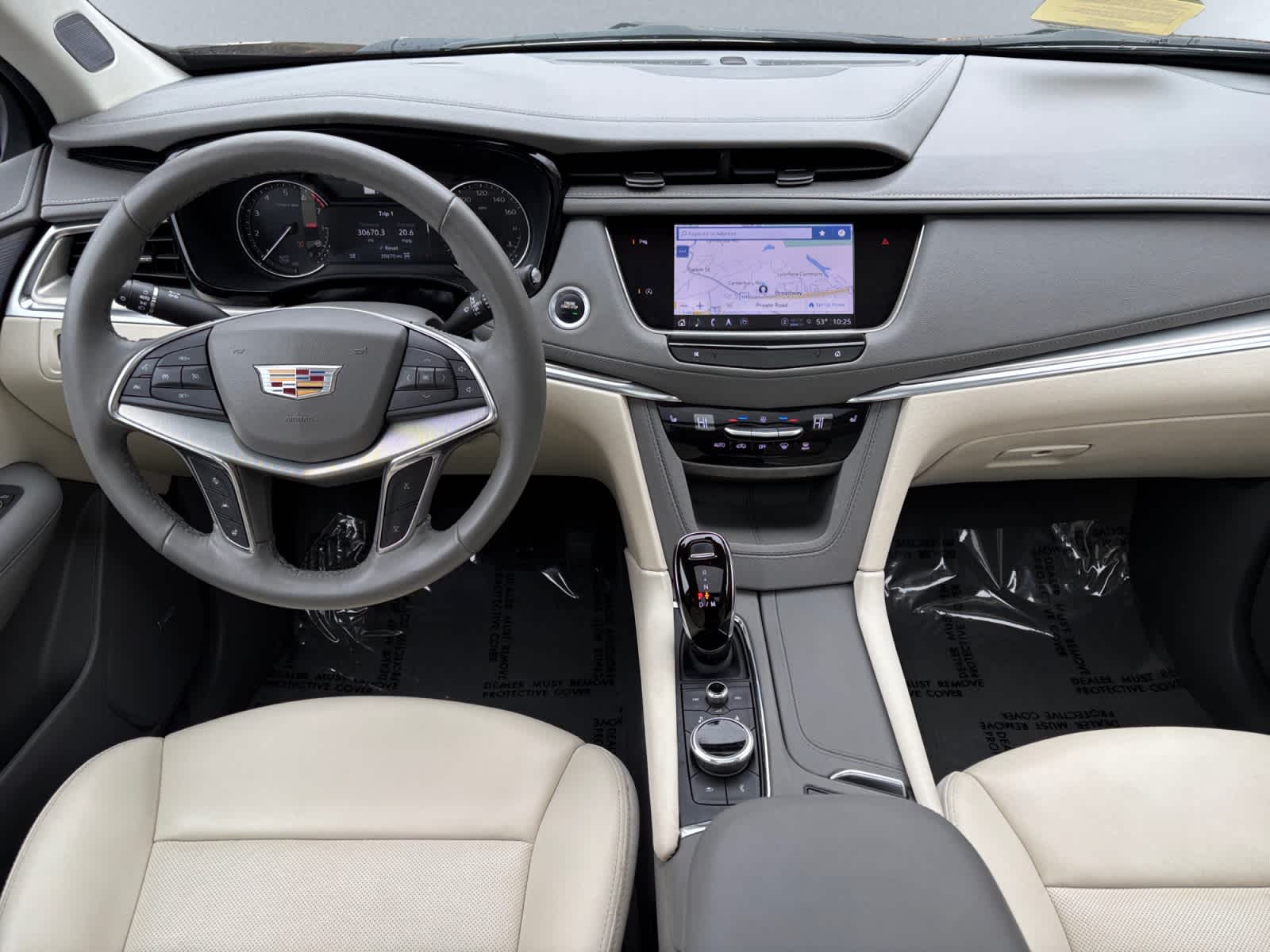 used 2023 Cadillac XT5 car, priced at $34,387