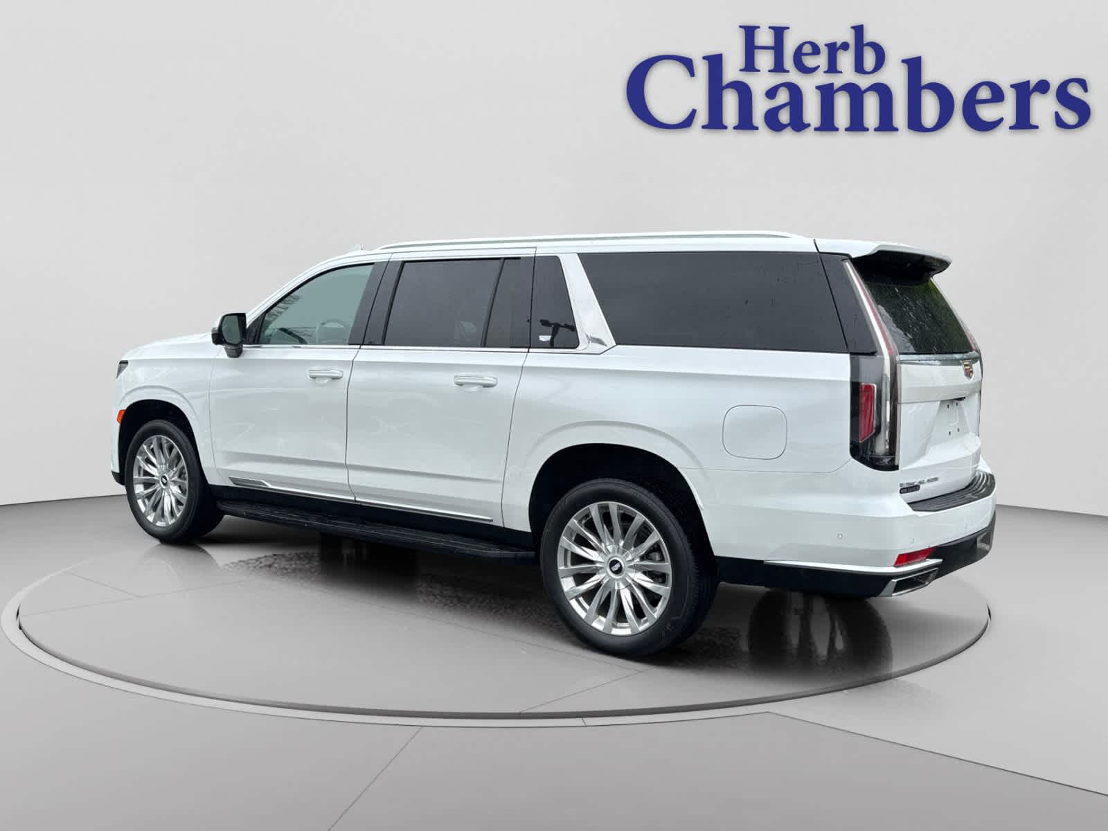 used 2023 Cadillac Escalade ESV car, priced at $74,387