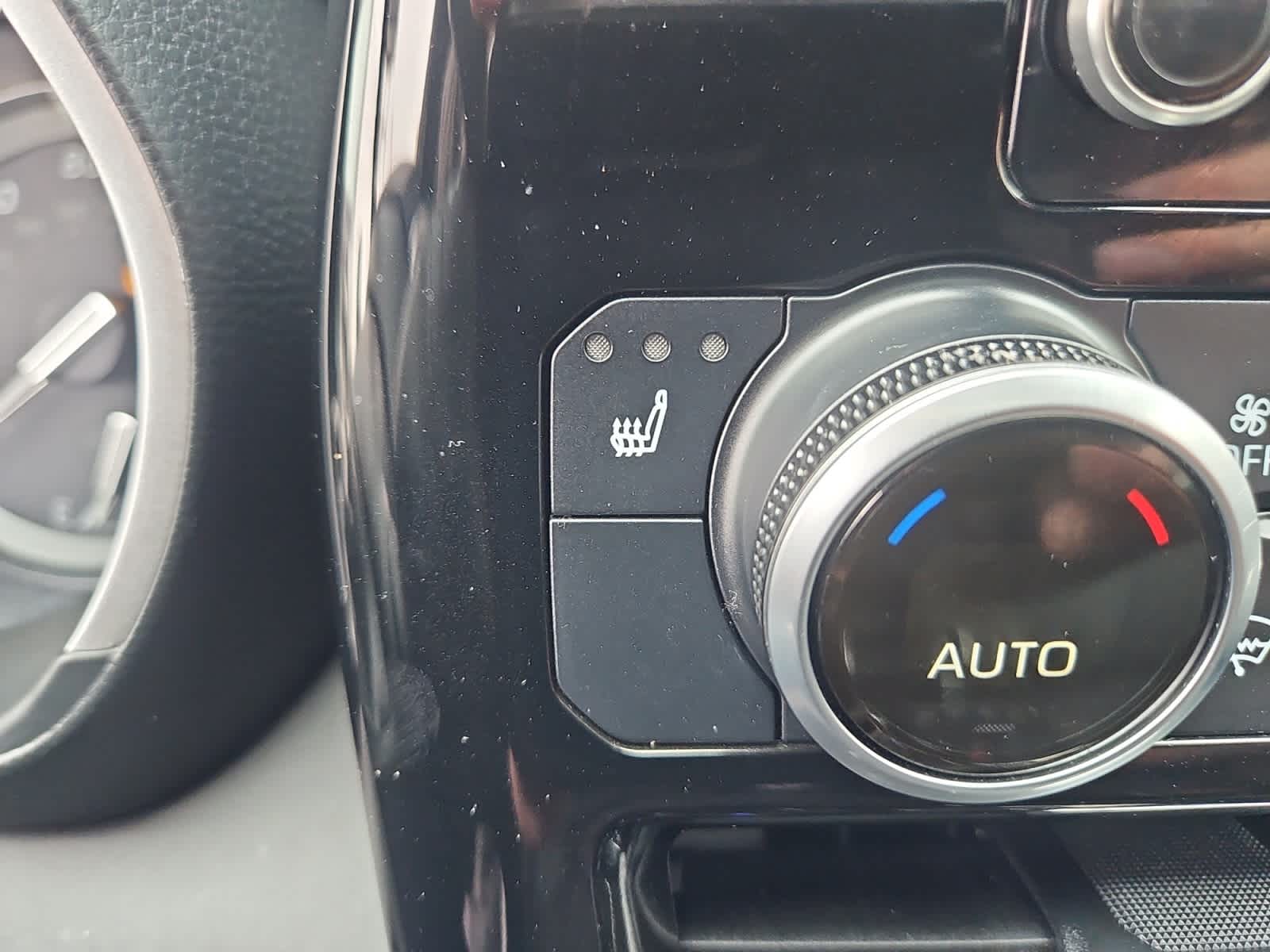 used 2021 Toyota Highlander car, priced at $36,997