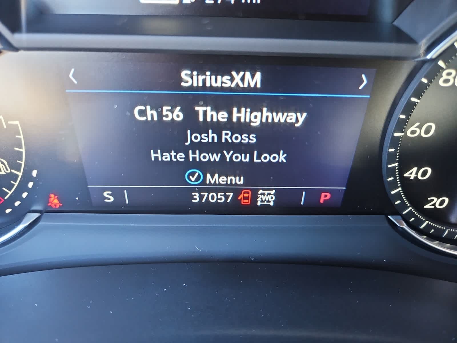 used 2023 Cadillac XT5 car, priced at $31,987