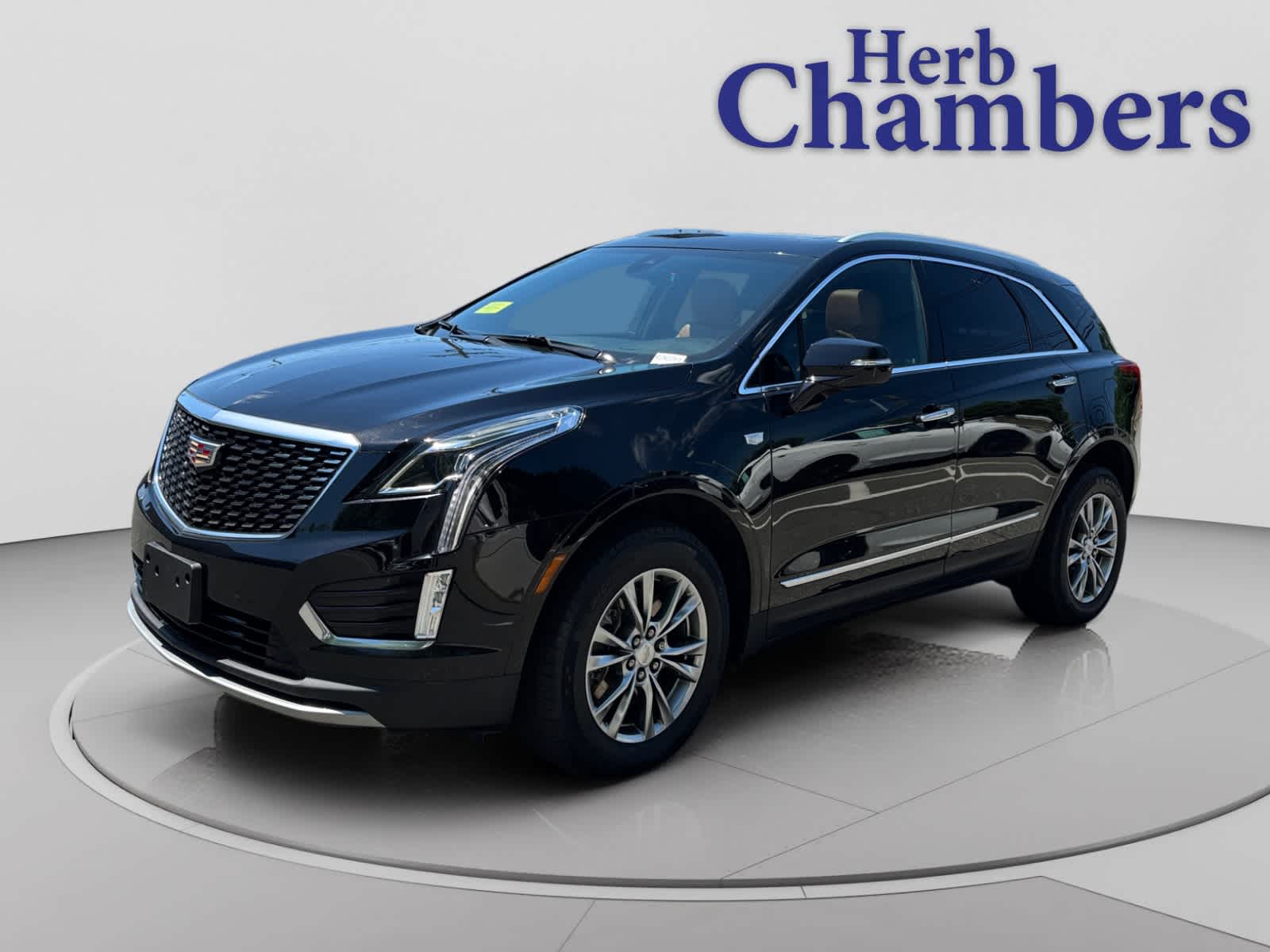 used 2022 Cadillac XT5 car, priced at $35,497