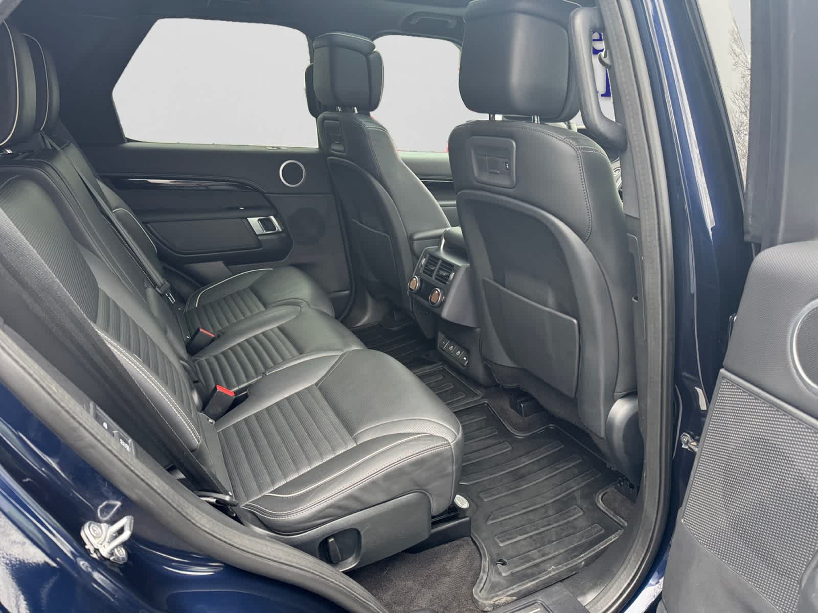 used 2021 Land Rover Discovery car, priced at $25,497