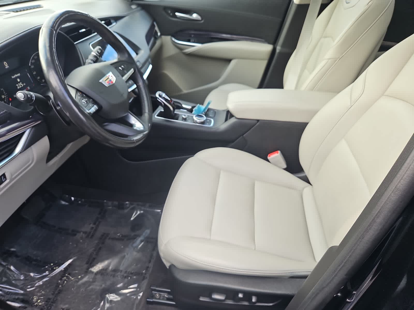 used 2023 Cadillac XT4 car, priced at $26,497