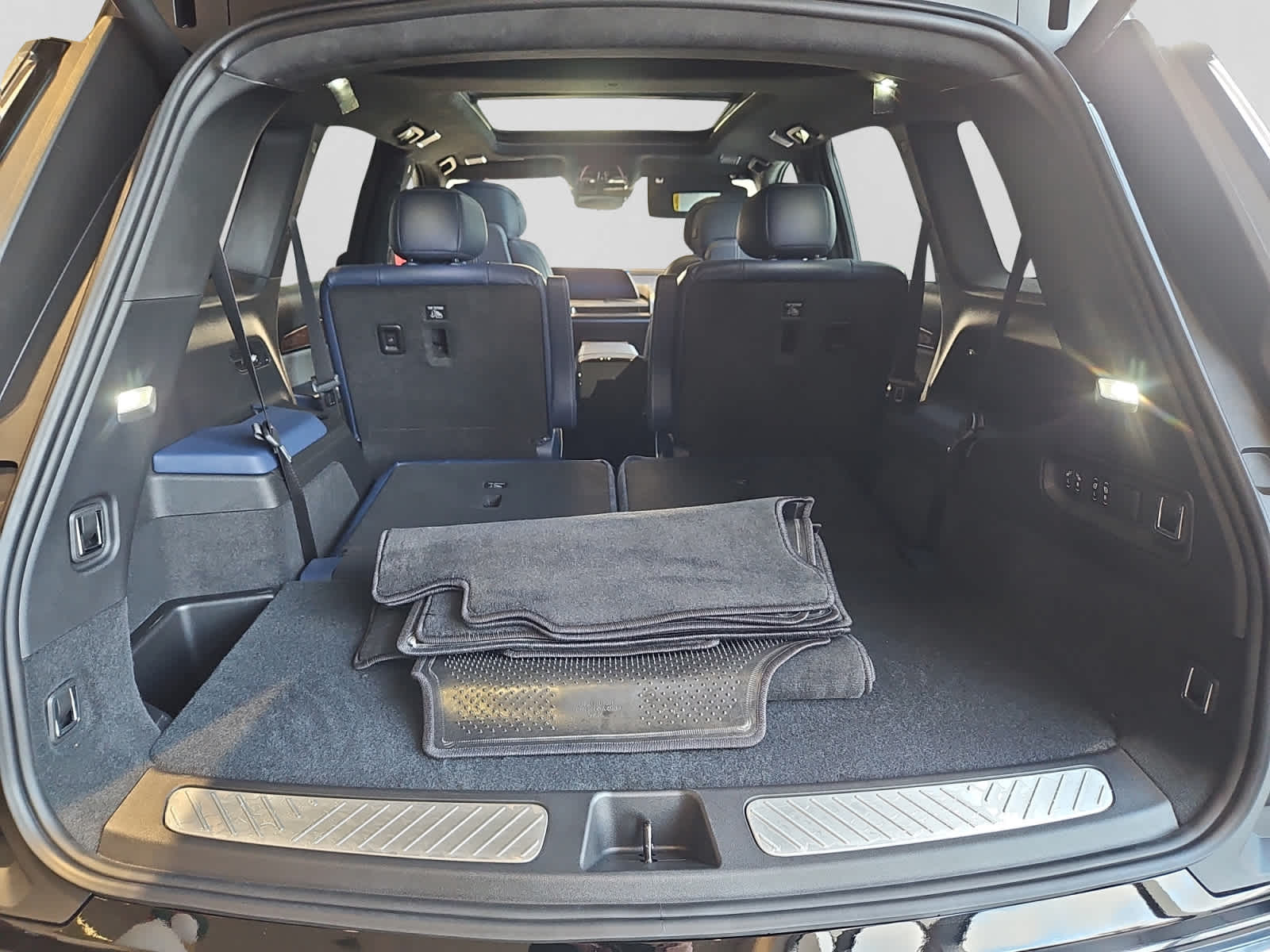 new 2026 Cadillac VISTIQ car, priced at $94,715