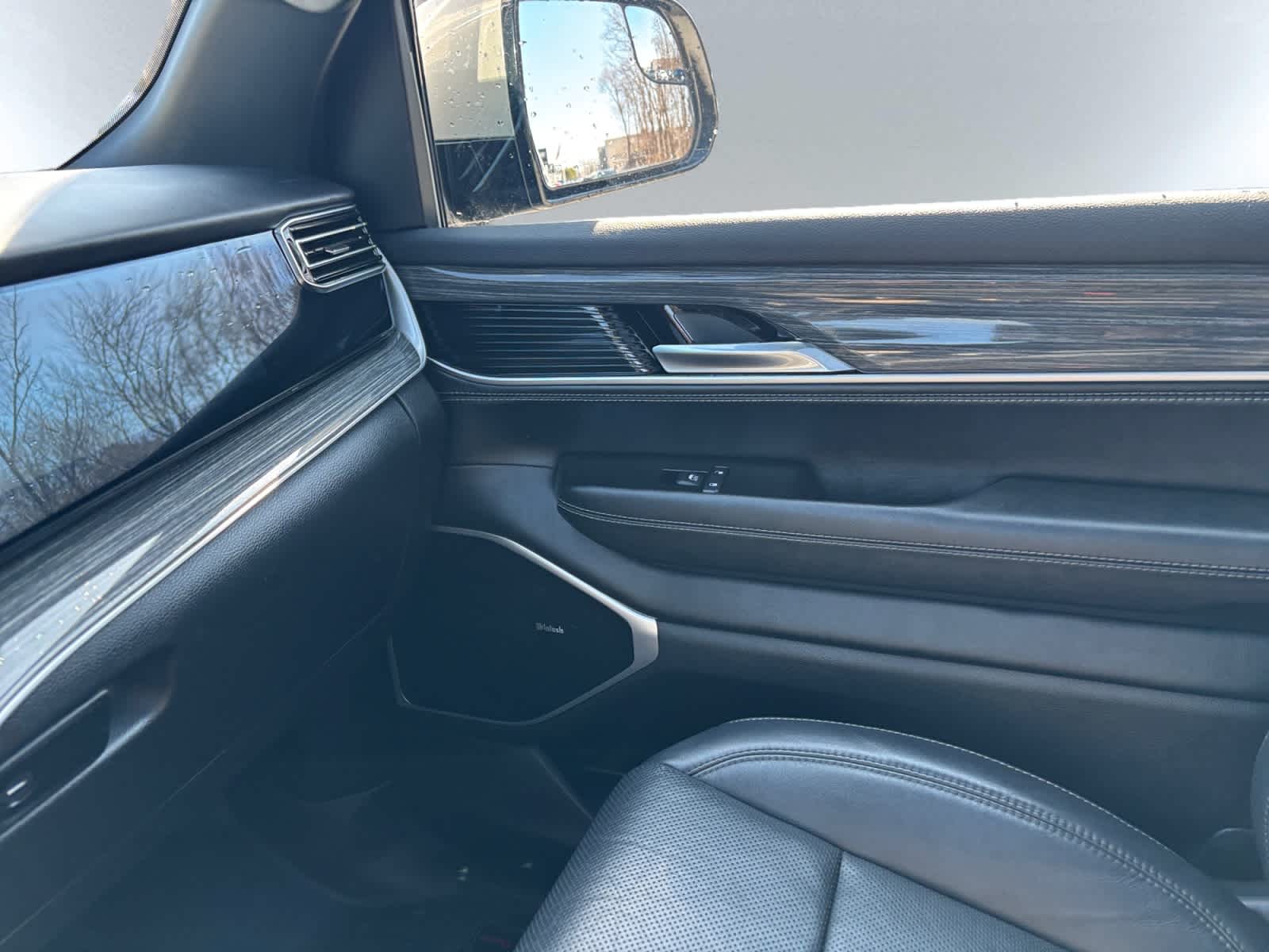 used 2022 Jeep Wagoneer car, priced at $42,987